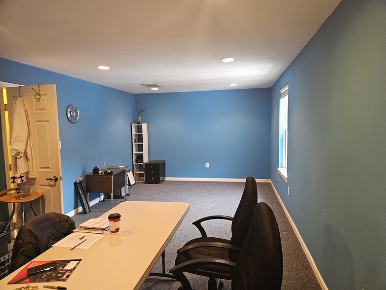 More Photos Of 124 E Broad St, Falls Church Office For Sale