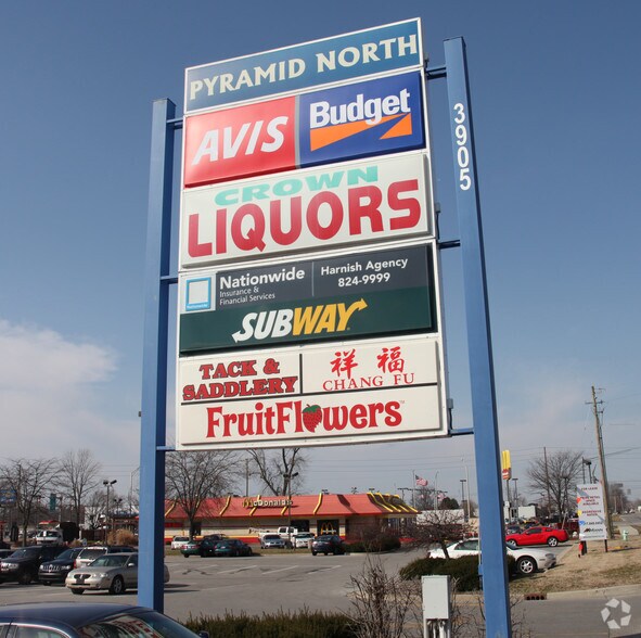 More Photos Of 3905 W 96th St, Indianapolis Storefront For Lease