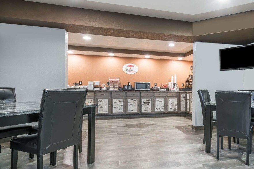 More Photos Of 2401 S Main St, Rice Lake Hotel For Sale