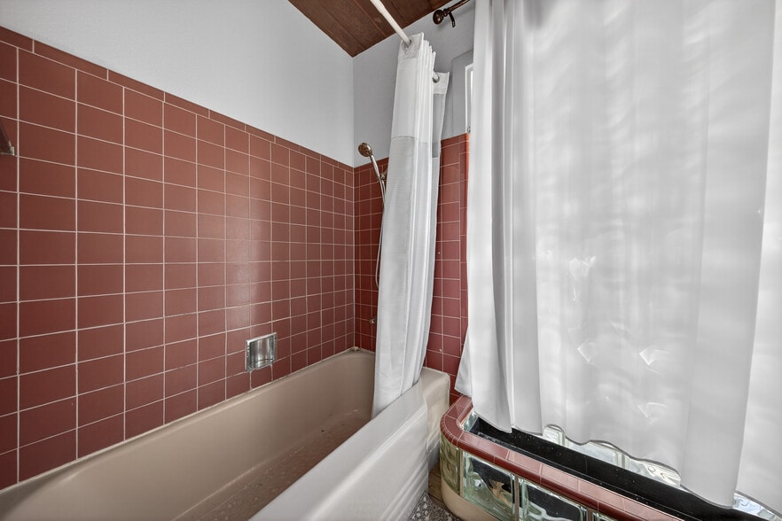 More Photos Of 25433 South Ave, Corning Manufactured Housing Mobile Home Park For Sale
