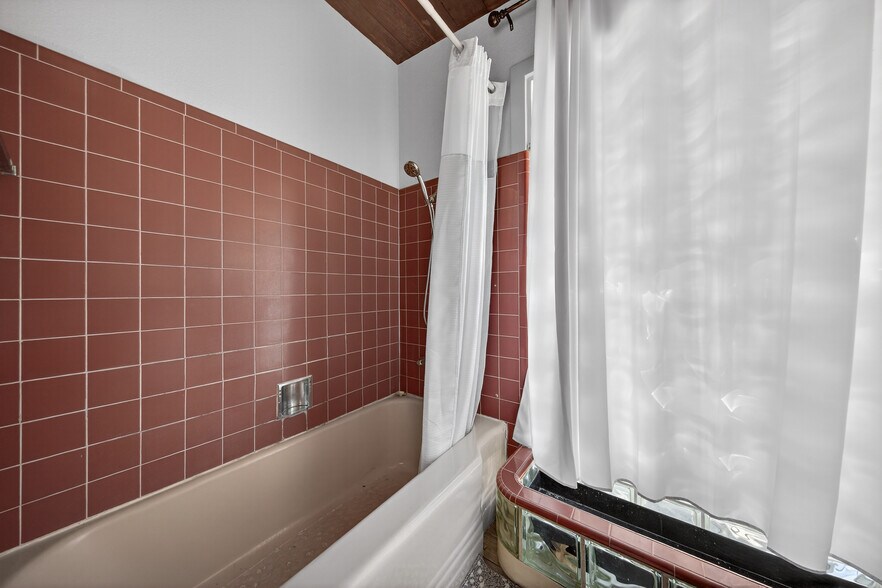 More Photos Of 25433 South Ave, Corning Manufactured Housing Mobile Home Park For Sale