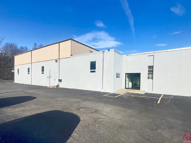 More Photos Of 250 John Downey Dr, New Britain Manufacturing For Lease
