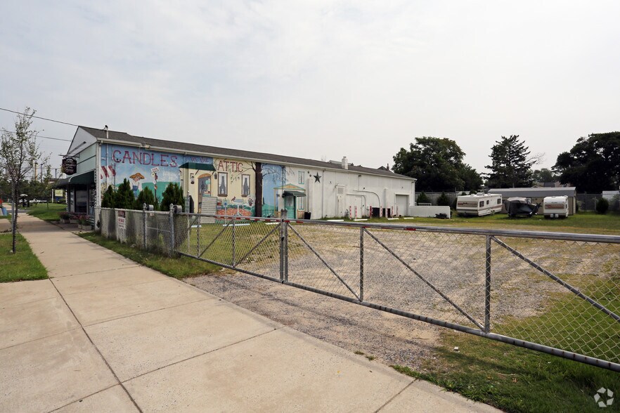 More Photos Of 815-819 N 2nd St, Millville Freestanding For Sale