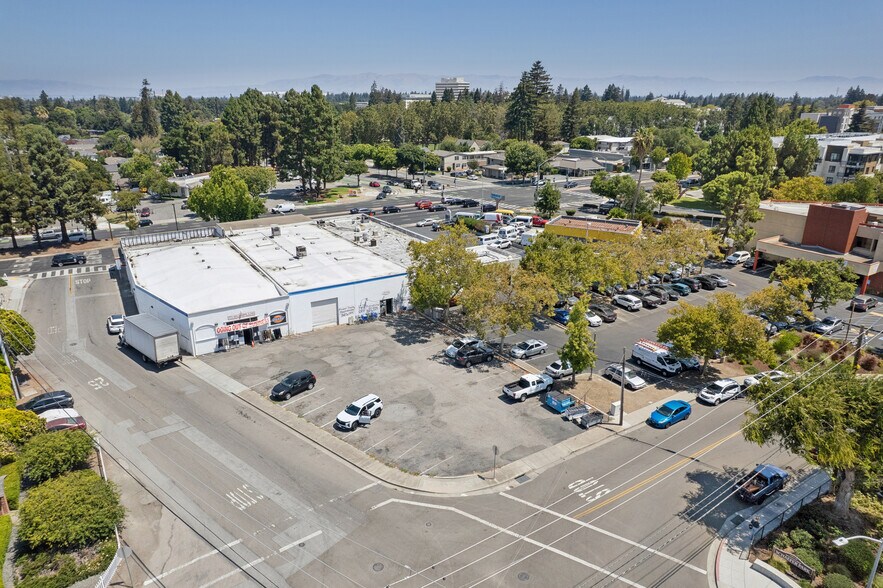 More Photos Of 1297 W El Camino Real, Mountain View Freestanding For Lease