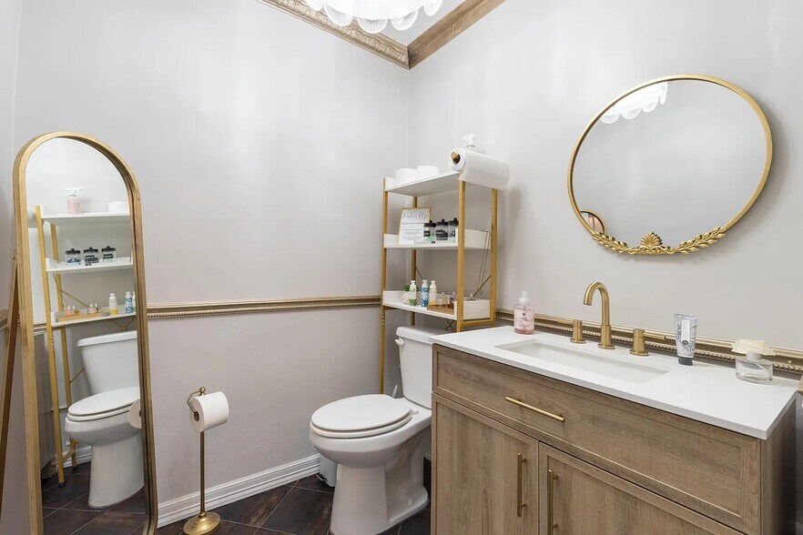 More Photos Of 506 Flynn St, Alva Storefront Retail Residential For Sale