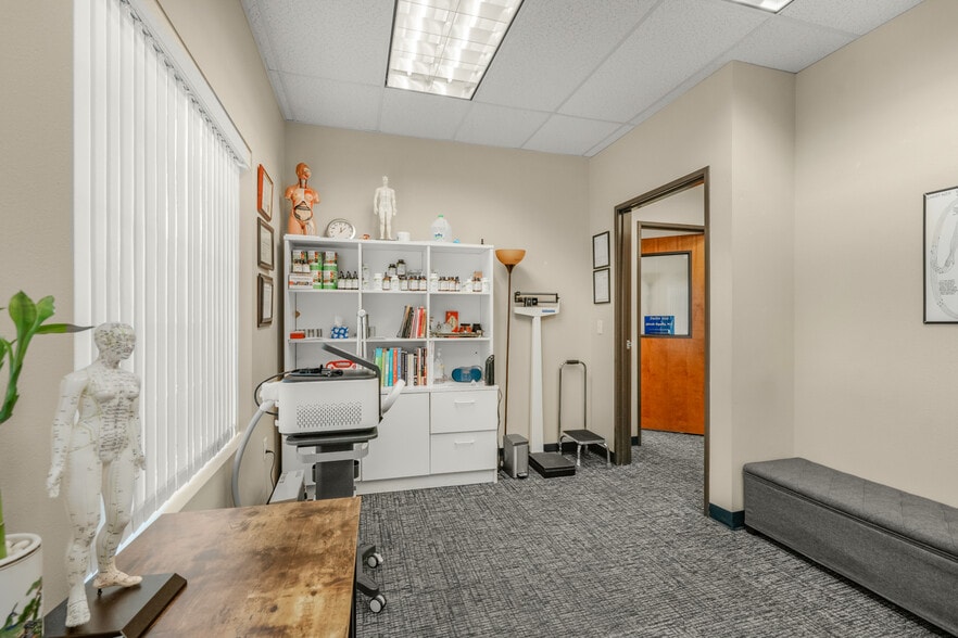 More Photos Of 9407 NE Vancouver Mall Dr, Vancouver Office Residential For Sale