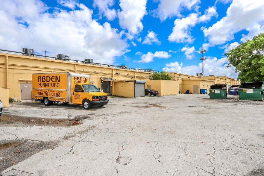 More Photos Of 11424-11648 Quail Roost Dr, Miami Unknown For Lease