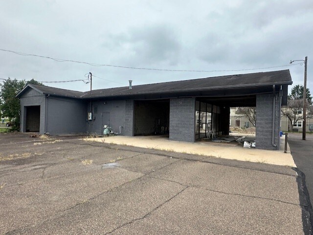 More Photos Of 212 S Poplar St, Berwick Carwash For Sale