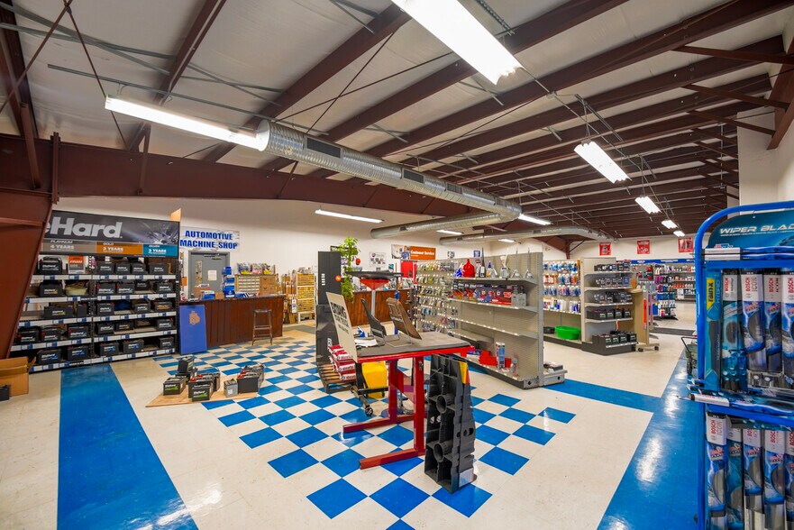 More Photos Of 193 Dix Ave, Glens Falls Freestanding For Sale