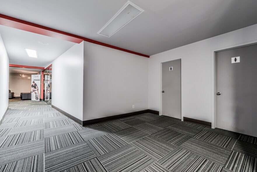 More Photos Of 533 Boul De Périgny, Chambly Health Club For Sale