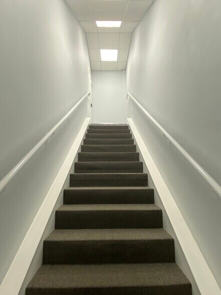 More Photos Of 2101 NW 33rd St, Pompano Beach Unknown For Lease