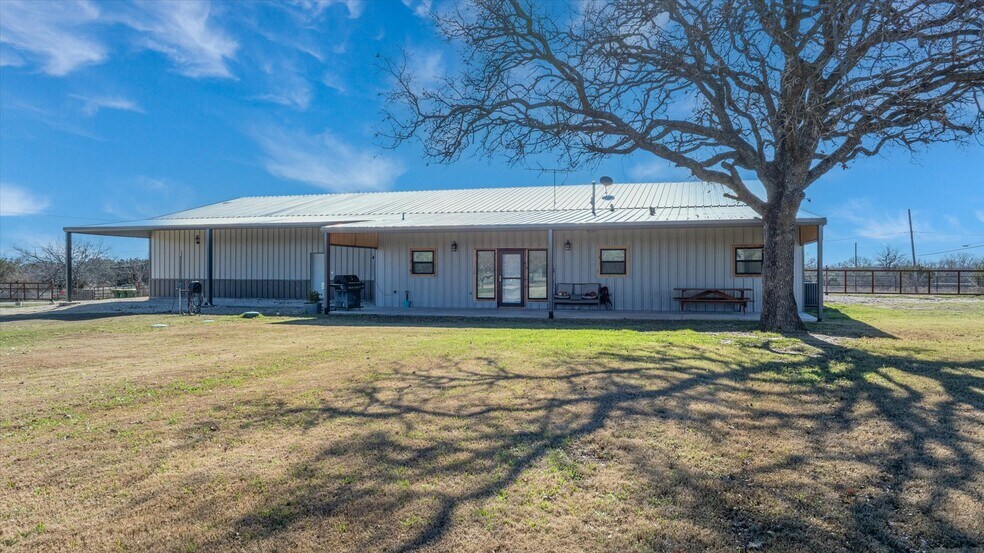 More Photos Of 7703 Prairie Creek Ln, Tolar Contractor Storage Yard For Sale