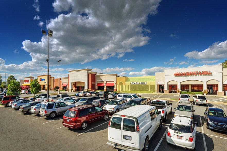 More Photos Of 9905-10101 E Independence Blvd, Matthews Unknown For Lease