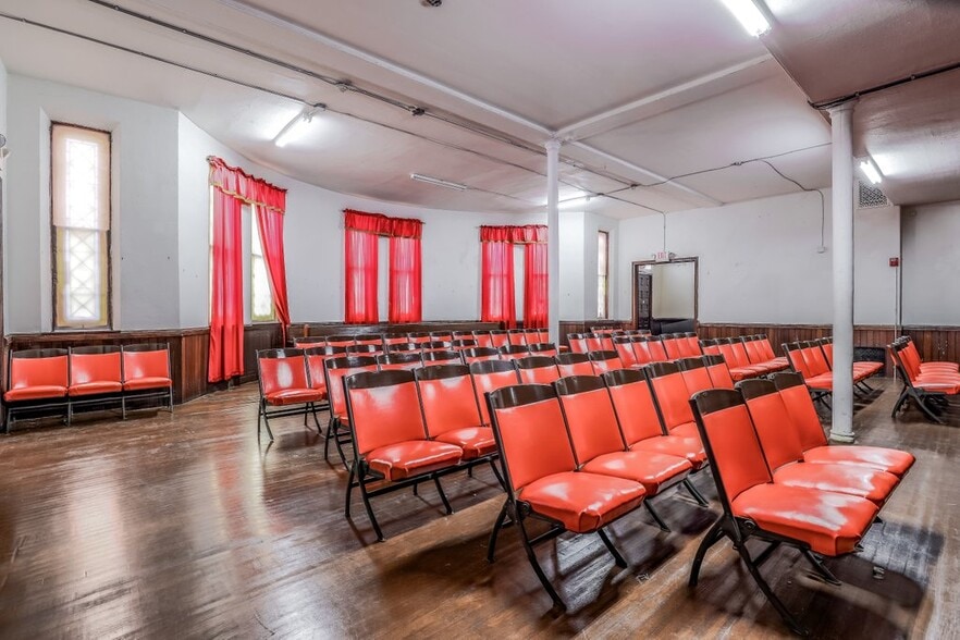 More Photos Of 829 Main St, Worcester Religious Facility For Sale