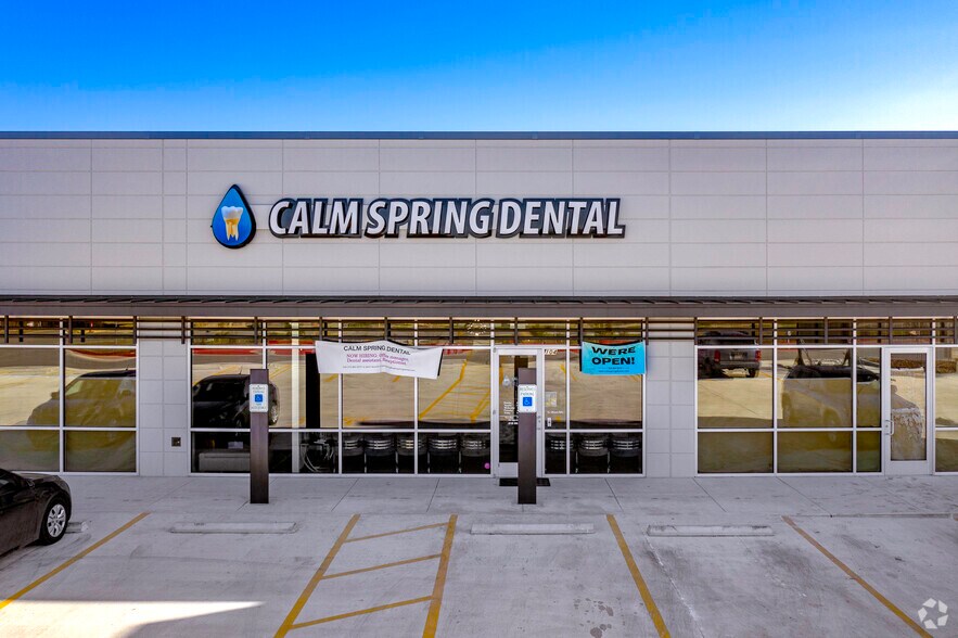 More Photos Of 11034 W Military Dr, San Antonio Storefront Retail Office For Lease