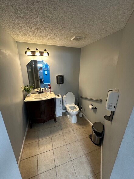 More Photos Of 4540 Southside Blvd, Jacksonville Medical For Lease