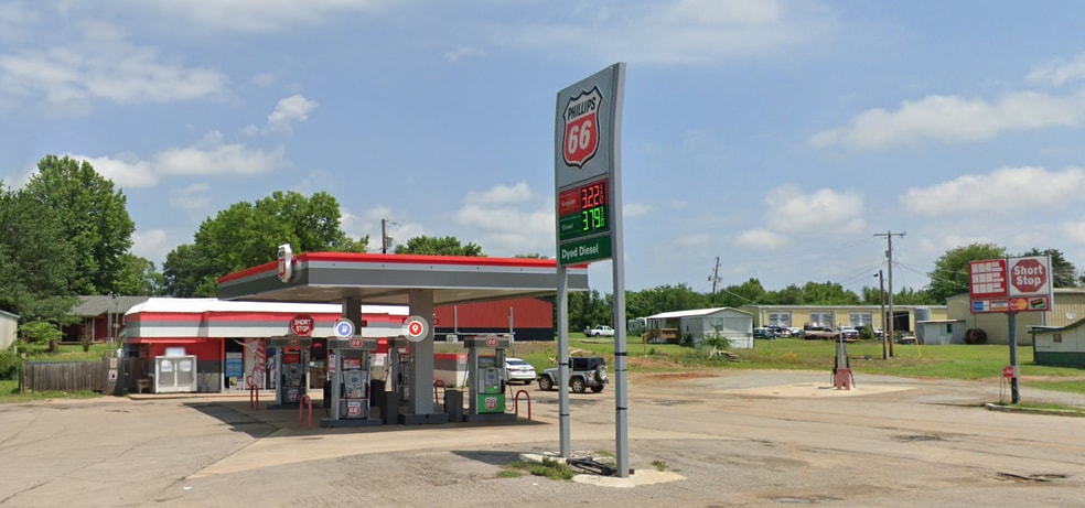 More Photos Of US Highway 271, Wister Convenience Store For Sale