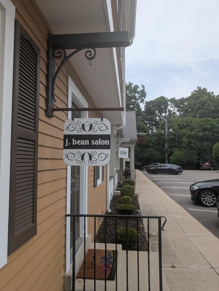 More Photos Of 19-55 Irongate Park Dr, Dayton Office For Lease