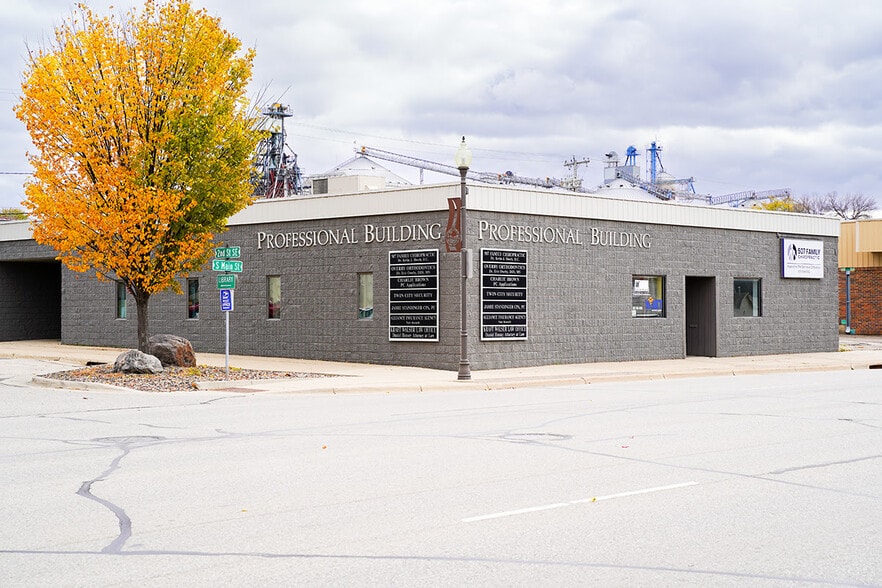More Photos Of 100 2nd St SE, Stewartville Medical For Lease