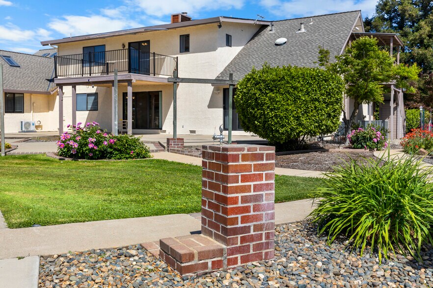 More Photos Of 9930 Calvine Rd, Sacramento Apartments For Sale