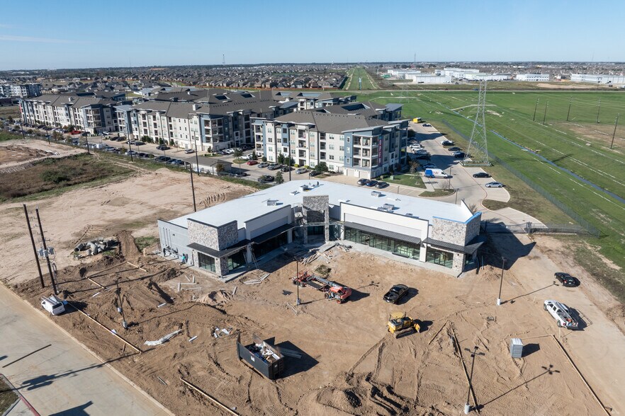 More Photos Of 3445 W Grand Pky N, Katy Storefront For Lease