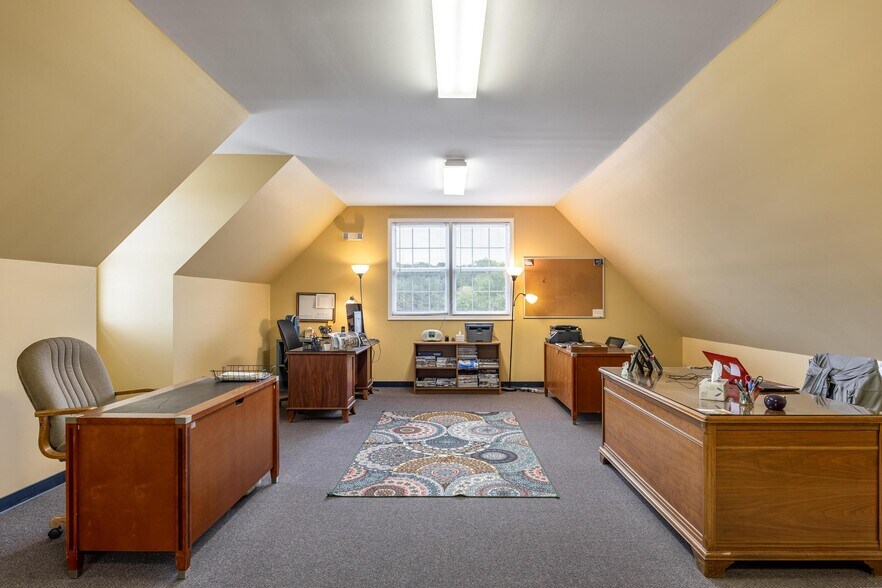 More Photos Of 1420 Fritz St SE, Cleveland Medical For Sale