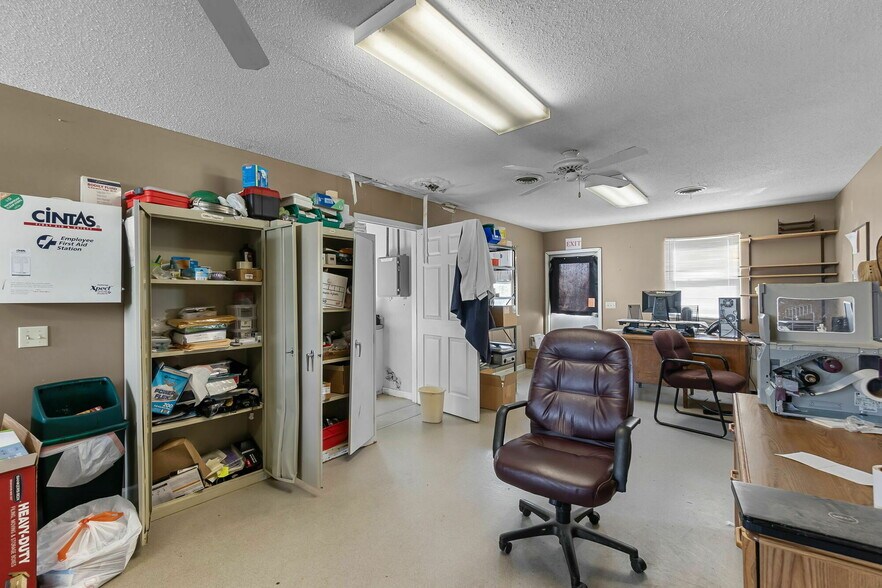 More Photos Of 3006 State Highway FF, Jackson Industrial For Sale