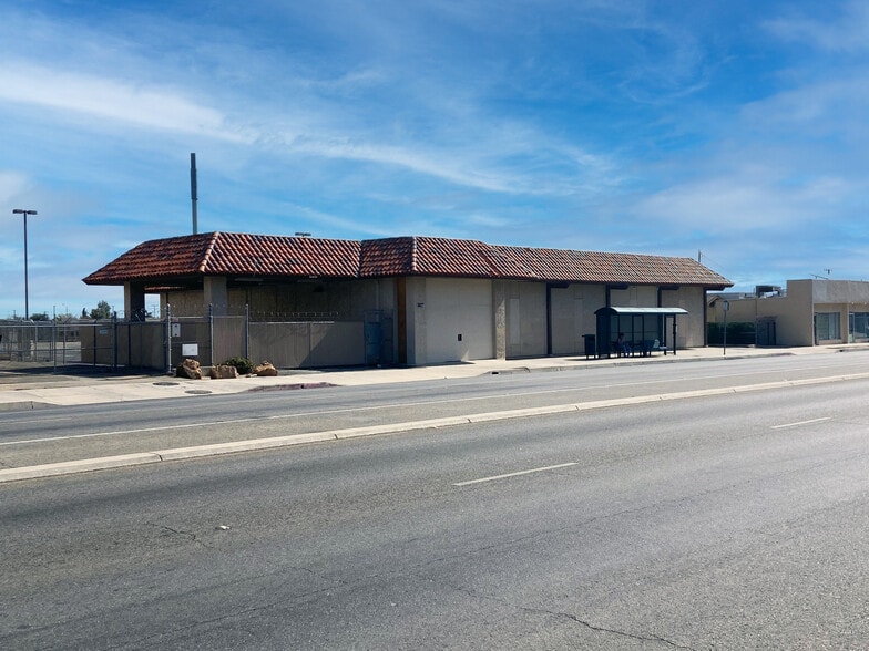 Primary Photo Of 921 E Palmdale Blvd, Palmdale Office For Sale