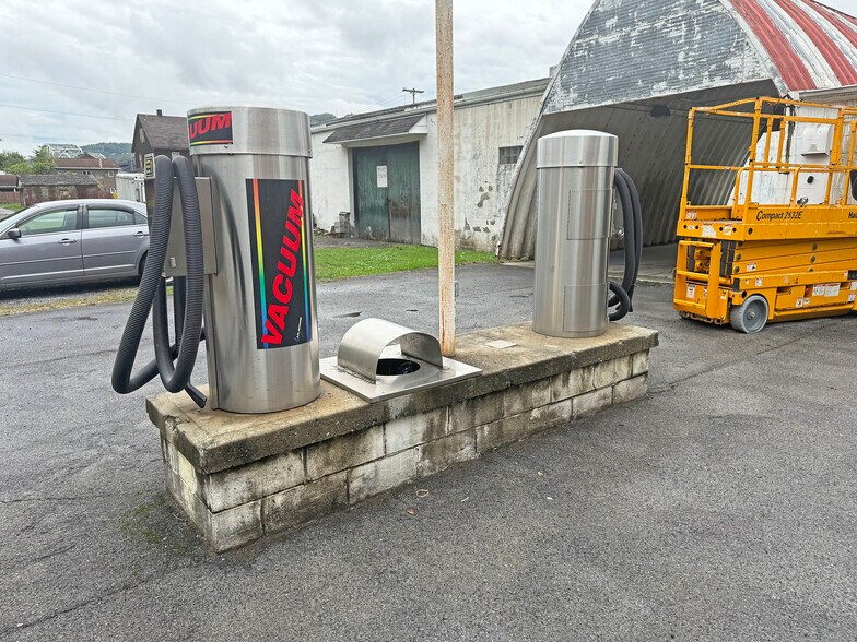 More Photos Of 635-639 Maple Ave, Johnstown Carwash For Sale