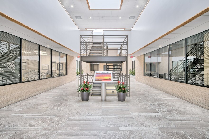 More Photos Of 101 Southwestern Blvd, Sugar Land Office For Lease