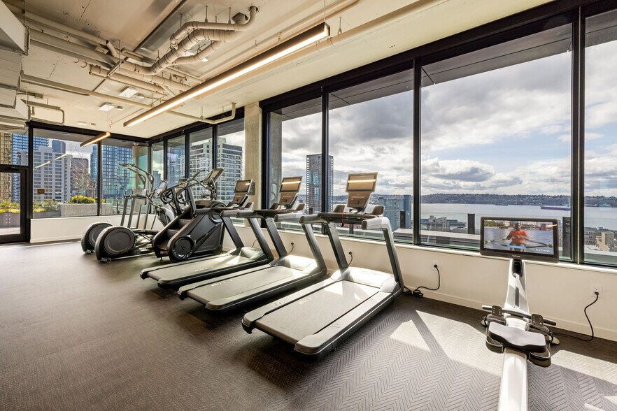 More Photos Of 2315 4th Ave, Seattle Multifamily For Sale