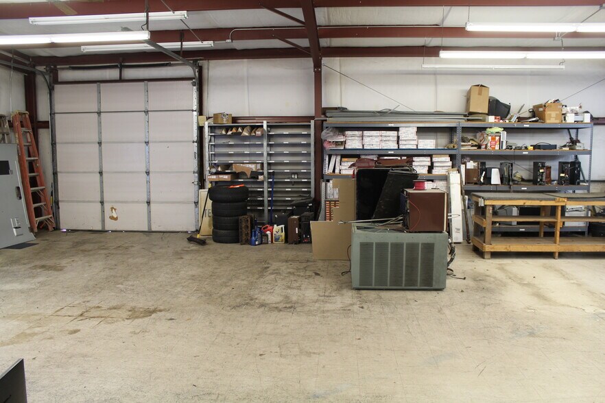 More Photos Of 5251 Buena Vista Rd, Columbus Light Distribution For Sale