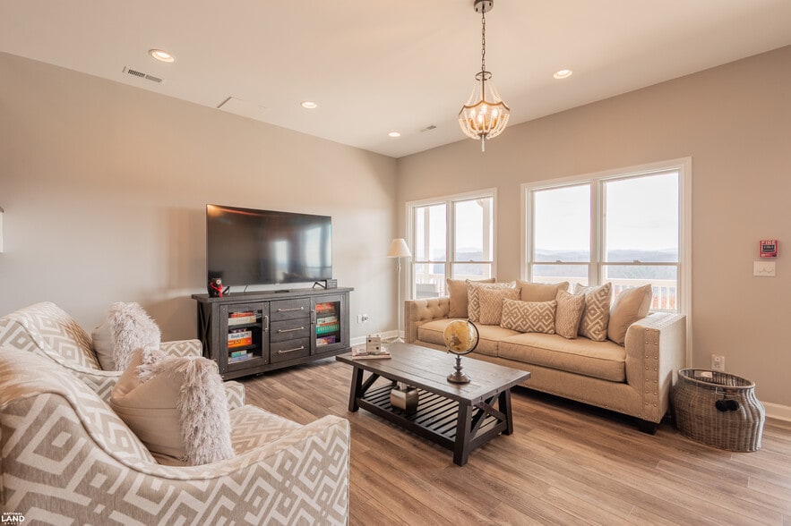 More Photos Of 125 River Ridge Dr, Pearisburg Hospitality For Sale