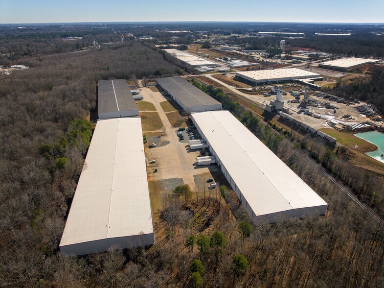 More Photos Of 160 National Ave, Spartanburg Unknown For Lease