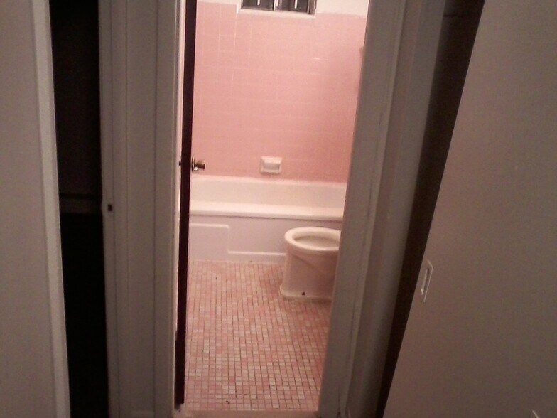 More Photos Of 1845 Cliffview Rd, Cleveland Apartments For Sale
