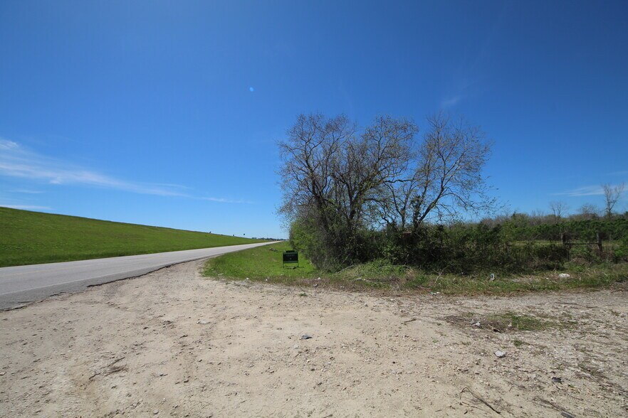 More Photos Of Hwy 288 hwy, Rosharon Land For Sale