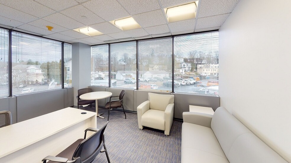 More Photos Of 50 Broadway, Hawthorne Flex For Lease