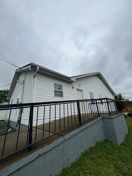 More Photos Of 730 S Church St, Spartanburg Office Residential For Lease