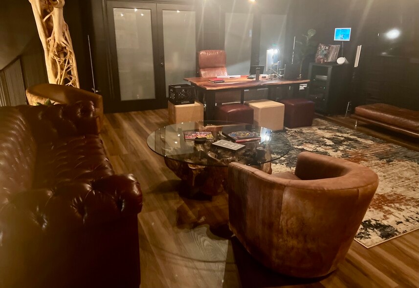 More Photos Of 1435 FM 1463 Rd, Katy Showroom For Sale