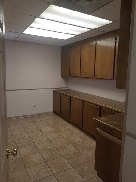 More Photos Of 1215 Blount Ave, Guntersville Flex For Lease