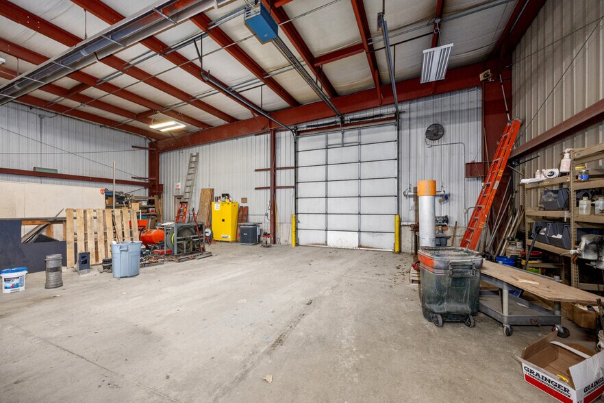 More Photos Of 316 Bradford St NE, Grand Rapids Manufacturing For Sale