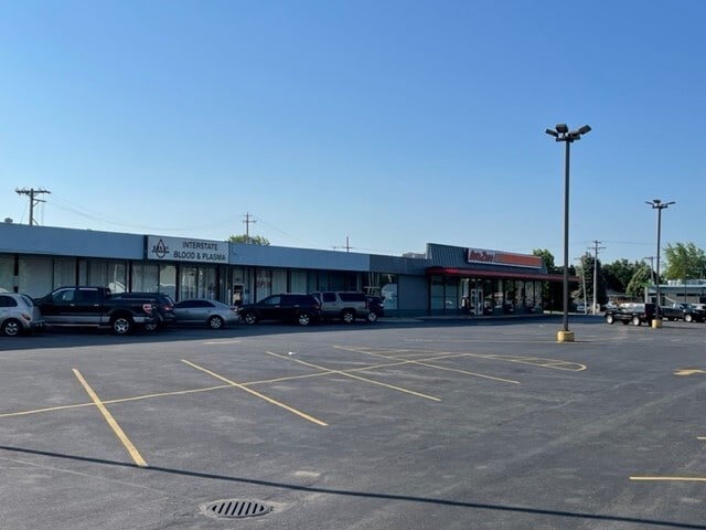 More Photos Of 2027-2055 22nd Ave, Kenosha General Retail For Lease
