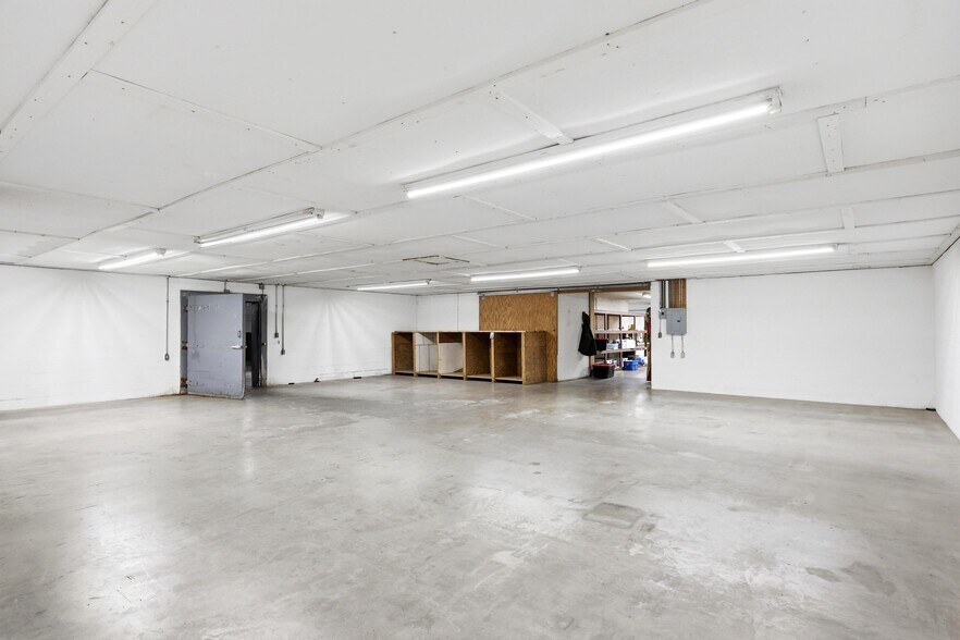More Photos Of 2154 Old Charleston Rd NE, Cleveland Refrigeration Cold Storage For Sale