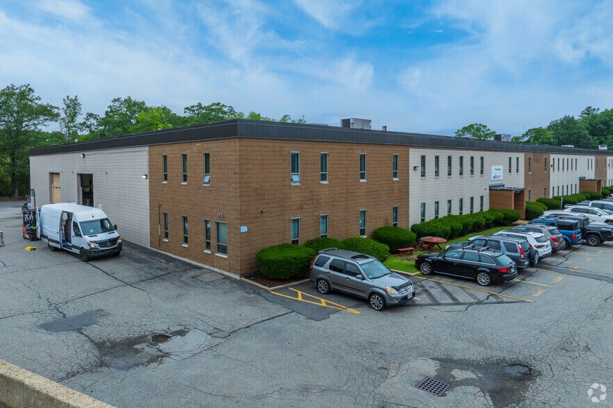 More Photos Of 44-48 6th Rd, Woburn Manufacturing For Lease