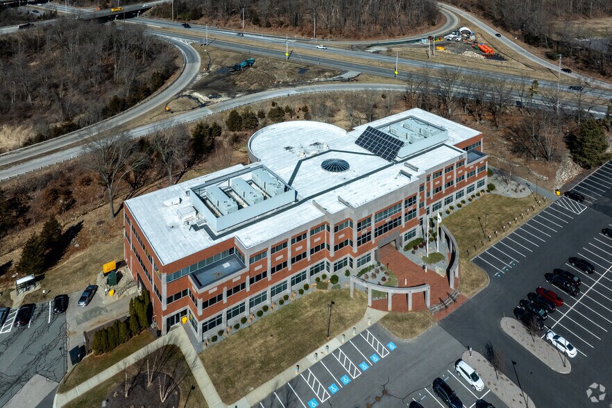 More Photos Of 50 Washington St, Westborough Office For Lease