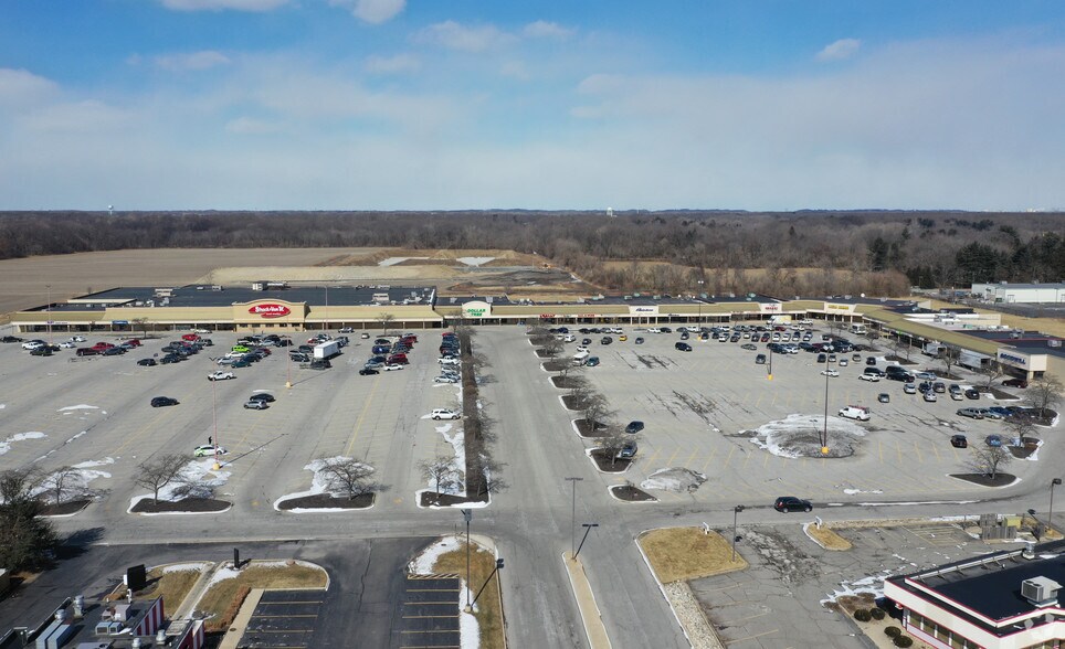 More Photos Of 7744-7868 E Ridge Rd, Hobart Unknown For Sale