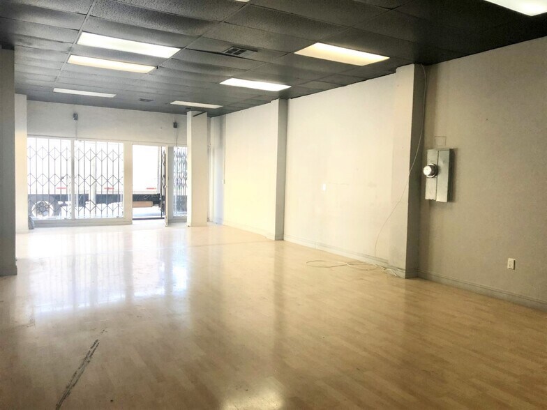 More Photos Of 2676-2678 W Pico Blvd, Los Angeles Storefront For Lease