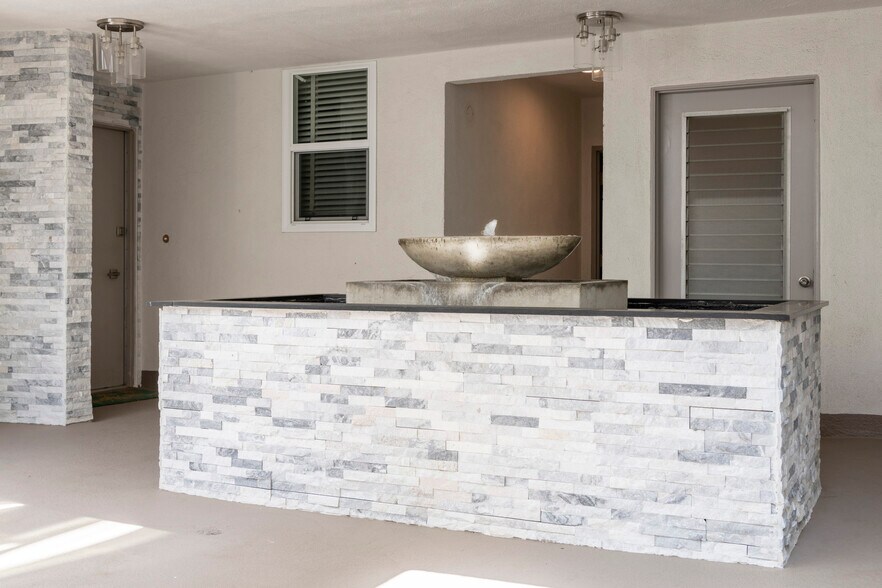 More Photos Of 901 Ocean Ave, Santa Monica Apartments For Sale