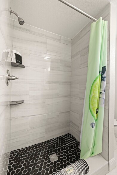 More Photos Of 2526 W Union St, Tampa Multifamily For Sale