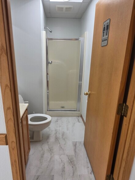 More Photos Of 1130 Sextonville Rd, Richland Center Medical For Lease